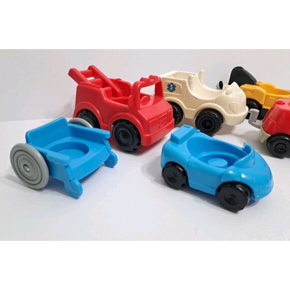Fisher Price Little People Vehicle Lot of 6 Tow Truck Blue Car Red Car - Picture 6 of 14